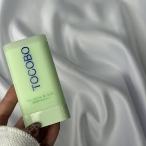 ضدآفتاب استیکی توکوبو سبز محافظت قوی SPF50 و بافت سبک