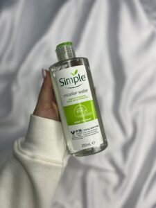 میسلار واتر سیمپل (Simple Micellar Water)