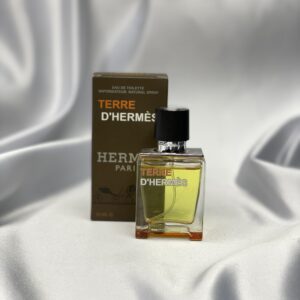 TERRE D’HERMÈS 30ml؛ تجلی قدرت و اصالت مردانه